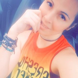 Meet your Posher, Alexis